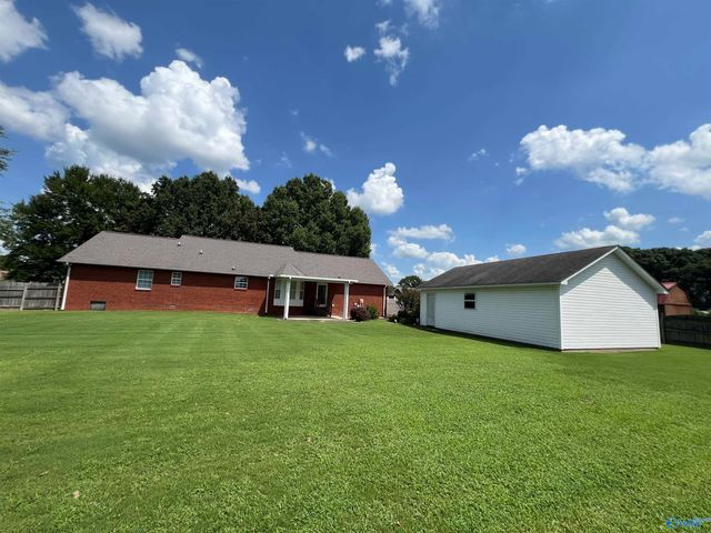 1802 Lillian Drive, Athens, AL 35611