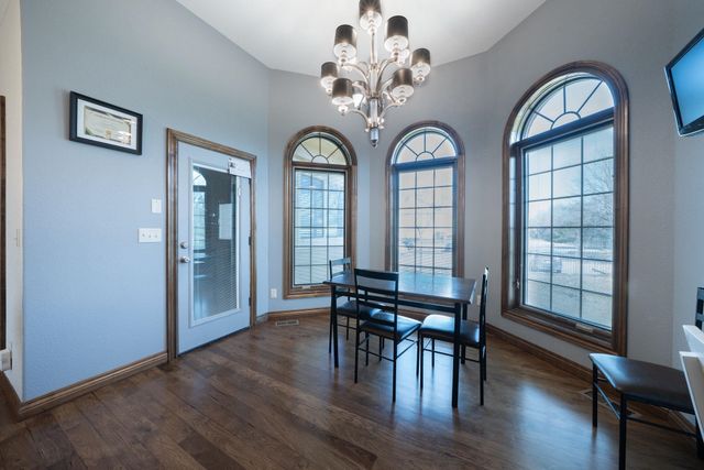 2901 N Fox Pointe Cir, Wichita, KS 67226