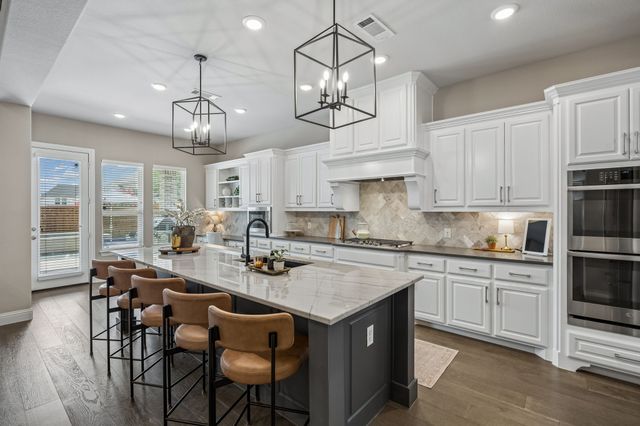 1104 Highpoint Way, Roanoke, TX 76262