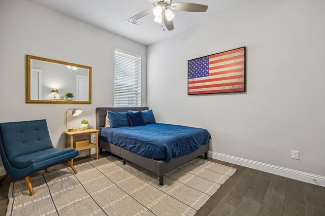 1104 Highpoint Way, Roanoke, TX 76262