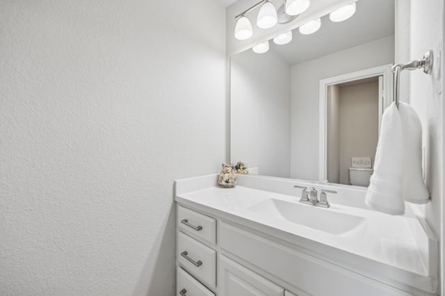 1104 Highpoint Way, Roanoke, TX 76262