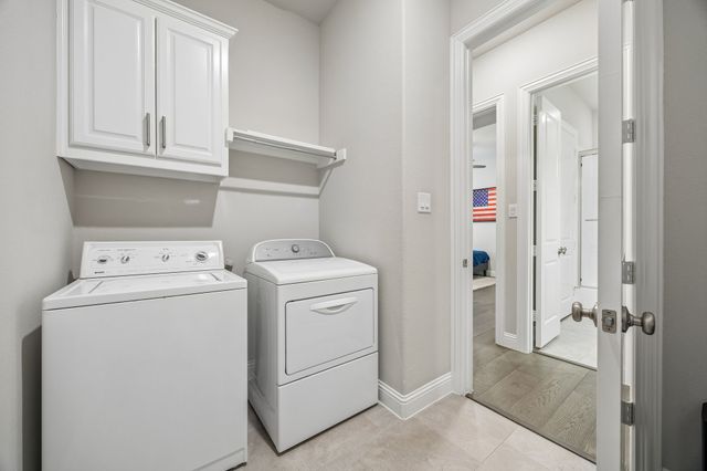 1104 Highpoint Way, Roanoke, TX 76262