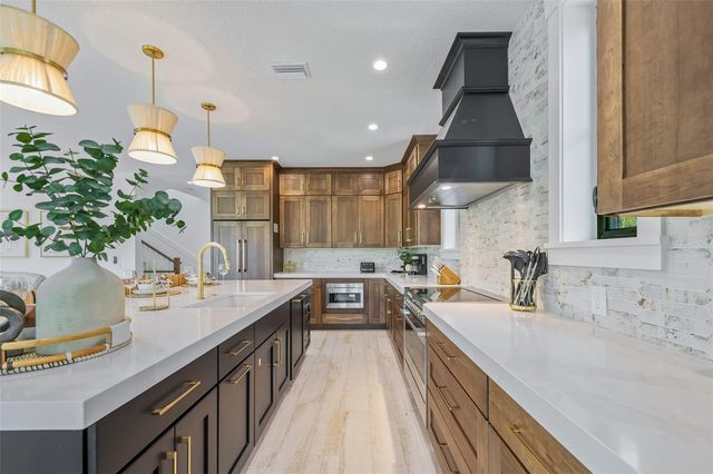 128 FILLMORE DRIVE, Sarasota, FL 34236