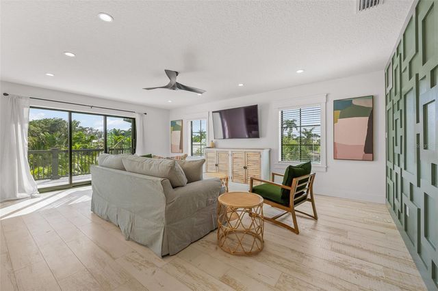 128 FILLMORE DRIVE, Sarasota, FL 34236