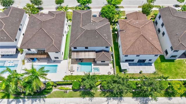 9400 W 35th Ln, Hialeah, FL 33018