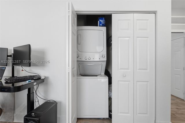 9400 W 35th Ln, Hialeah, FL 33018