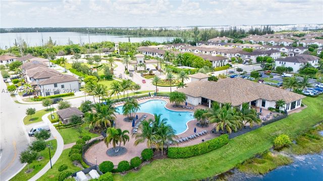 9400 W 35th Ln, Hialeah, FL 33018