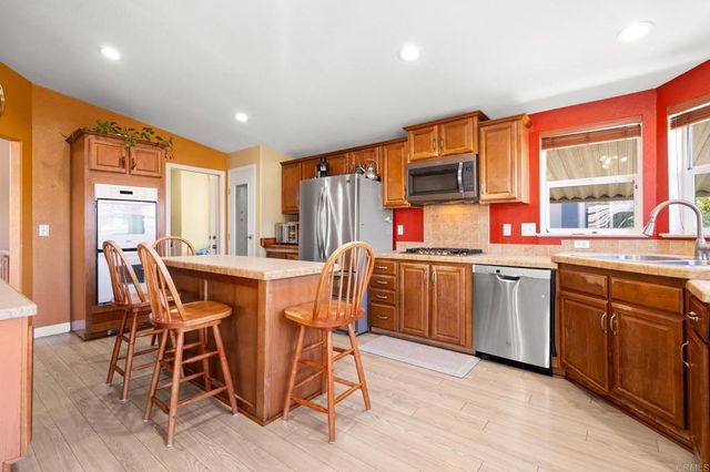 4660 N River Road 17, Oceanside, CA 92057