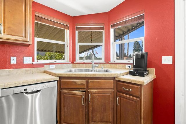 4660 N River Road 17, Oceanside, CA 92057