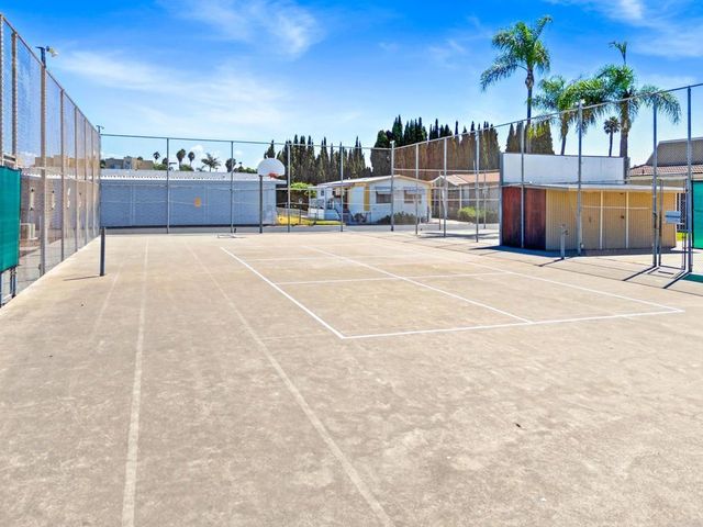 4660 N River Road 17, Oceanside, CA 92057