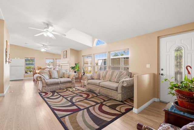 4660 N River Road 17, Oceanside, CA 92057