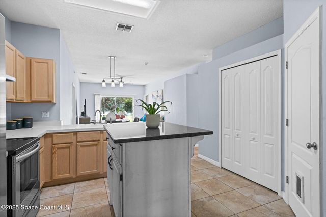 1850 Emerald Green Circle, Oviedo, FL 32765