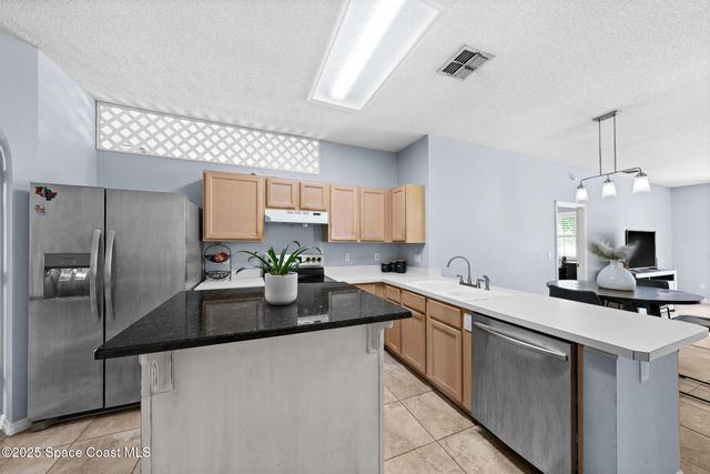 1850 Emerald Green Circle, Oviedo, FL 32765