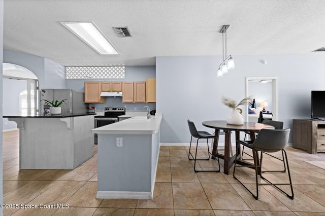 1850 Emerald Green Circle, Oviedo, FL 32765