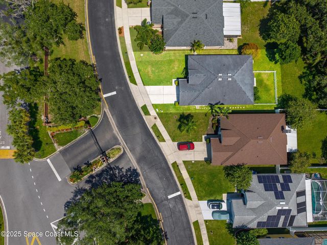 1850 Emerald Green Circle, Oviedo, FL 32765