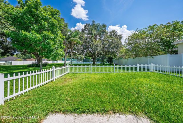 1850 Emerald Green Circle, Oviedo, FL 32765