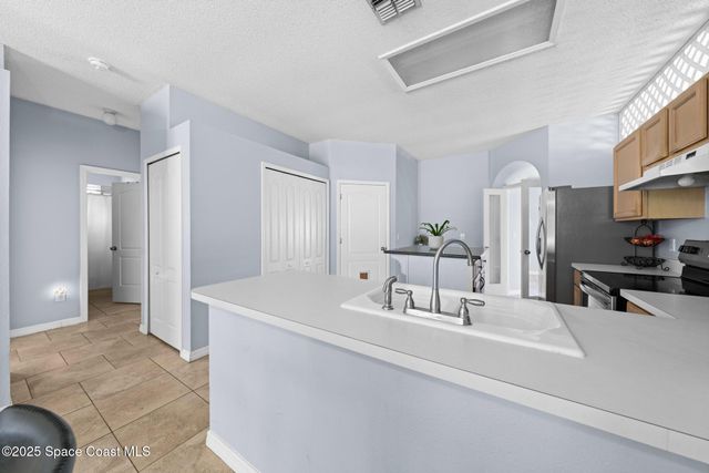 1850 Emerald Green Circle, Oviedo, FL 32765