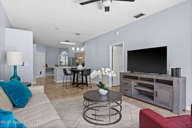 1850 Emerald Green Circle, Oviedo, FL 32765