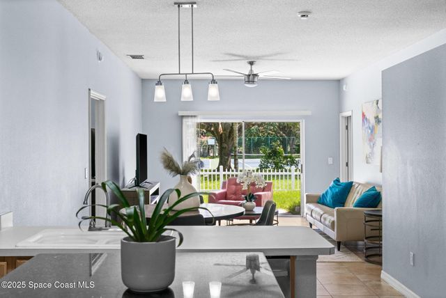 1850 Emerald Green Circle, Oviedo, FL 32765