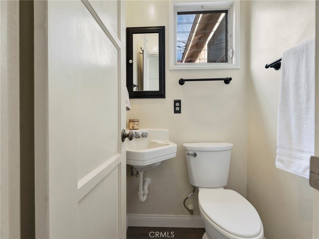 Image 21 of property listing at 8043 Rhodes, North Hollywood, CA 91605