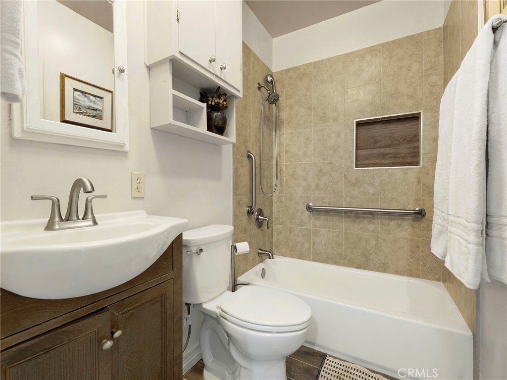 Image 30 of property listing at 8043 Rhodes, North Hollywood, CA 91605