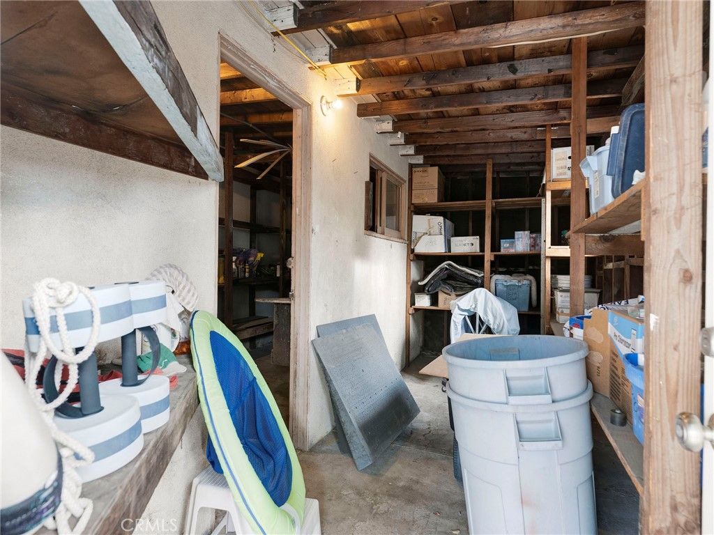 Image 47 of property listing at 8043 Rhodes, North Hollywood, CA 91605