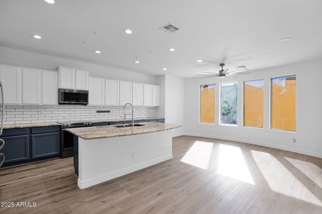 15343 W VENTURA Street, Surprise, AZ 85379