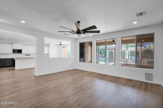 15343 W VENTURA Street, Surprise, AZ 85379