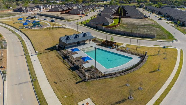 1907 Heritage Court, Cleburne, TX 76033