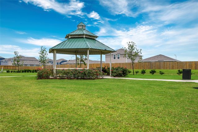 5819 Golden Cove Road, Cove, TX 77523