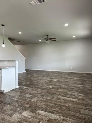 5819 Golden Cove Road, Cove, TX 77523