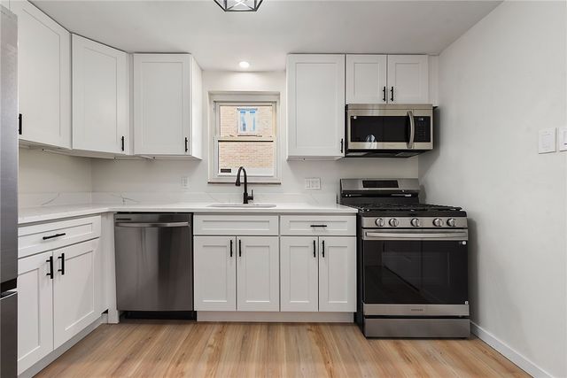 6424 Swan Dr, Verona, PA 15147