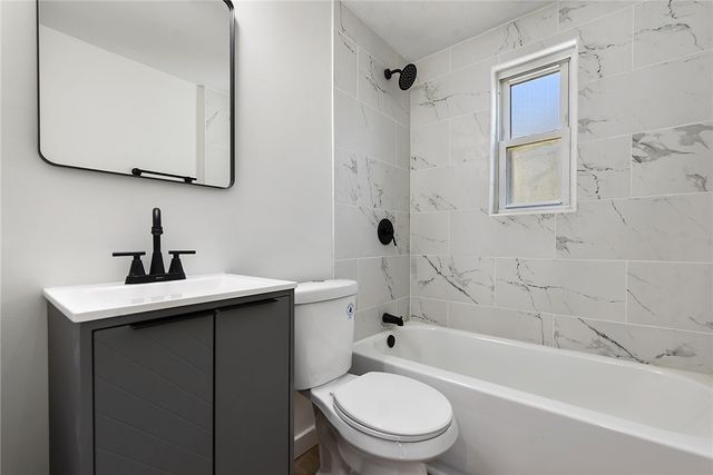 6424 Swan Dr, Verona, PA 15147