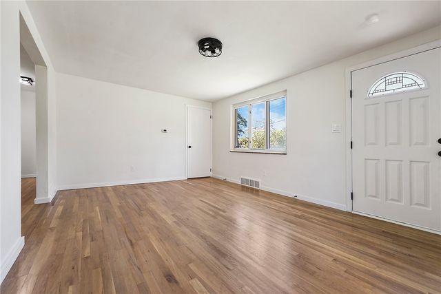 6424 Swan Dr, Verona, PA 15147