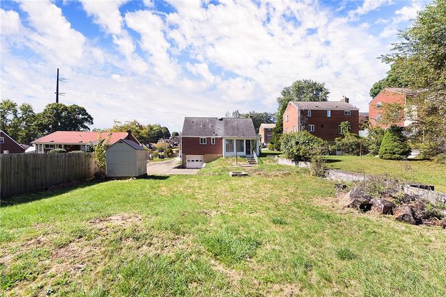 6424 Swan Dr, Verona, PA 15147