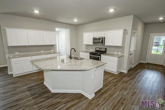 12970 Bayberry Ave, Denham Springs, LA 70706