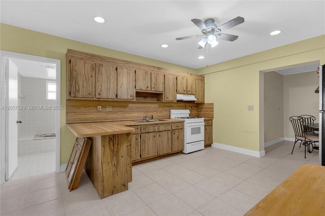 2322 SW 128th Avenue, Miami, FL 33175