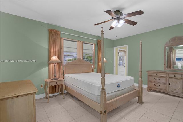 2322 SW 128th Avenue, Miami, FL 33175