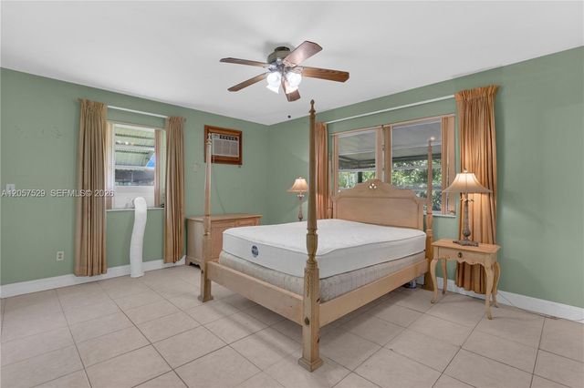 2322 SW 128th Avenue, Miami, FL 33175