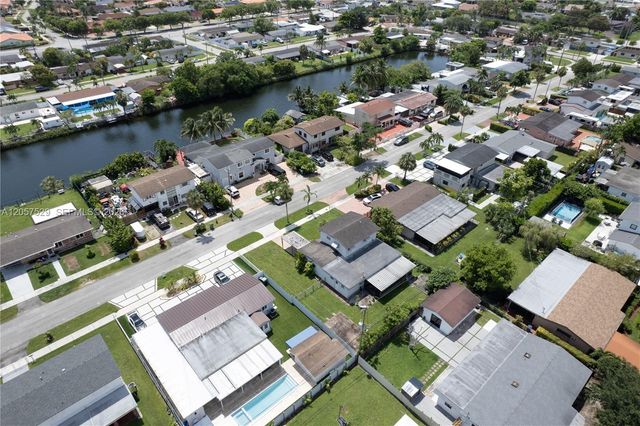 2322 SW 128th Avenue, Miami, FL 33175