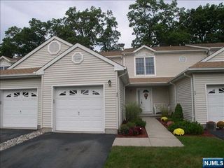 44 FOXWOOD Square, Old Tappan, NJ 07675