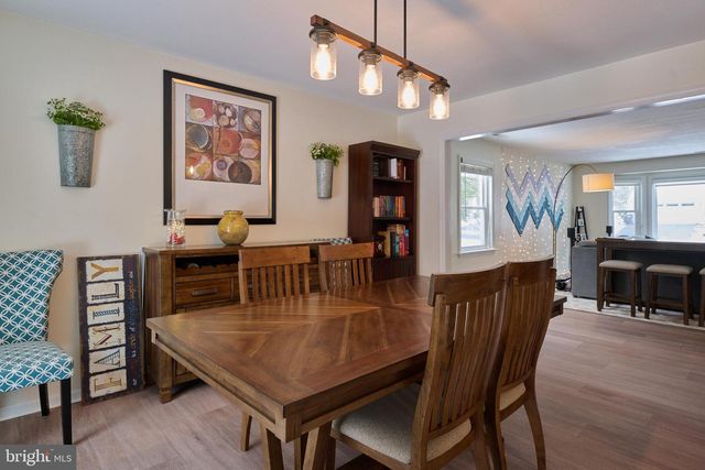 681 BERKSHIRE DR, State College, PA 16803