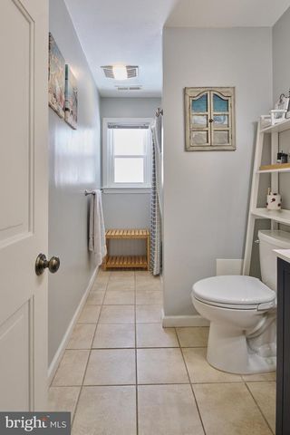 681 BERKSHIRE DR, State College, PA 16803