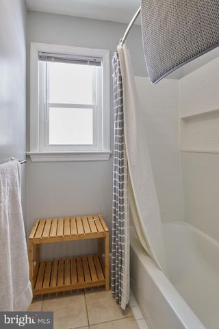 681 BERKSHIRE DR, State College, PA 16803