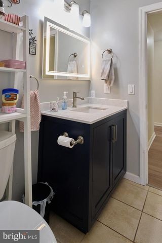 681 BERKSHIRE DR, State College, PA 16803