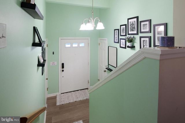 681 BERKSHIRE DR, State College, PA 16803