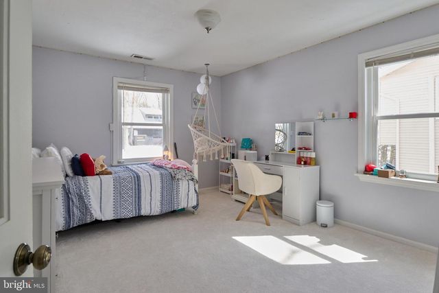 681 BERKSHIRE DR, State College, PA 16803