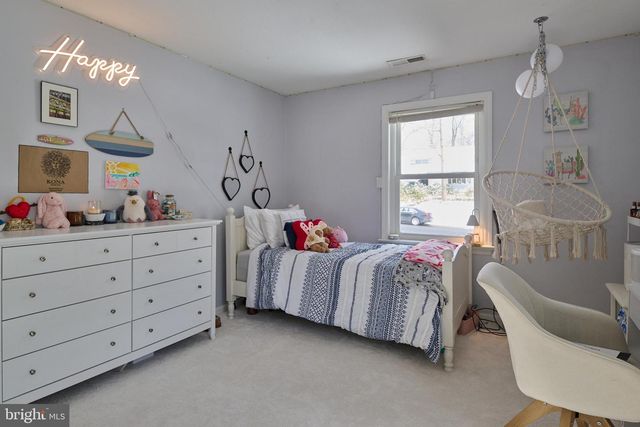 681 BERKSHIRE DR, State College, PA 16803