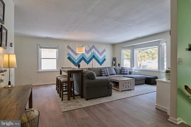 681 BERKSHIRE DR, State College, PA 16803