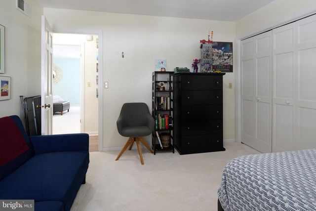 681 BERKSHIRE DR, State College, PA 16803